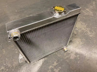 Aluminum Radiator + Shroud + Fan FOR Triumph TR6 1969-1974/TR250 1967-1968 67 68